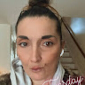 Meet your Posher, Gina